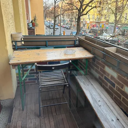 Apartment 2 Im Herzen Neukoellns *