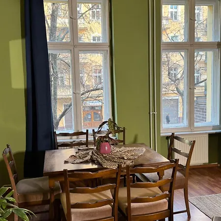 Apartment 2 Im Herzen Neukoellns *